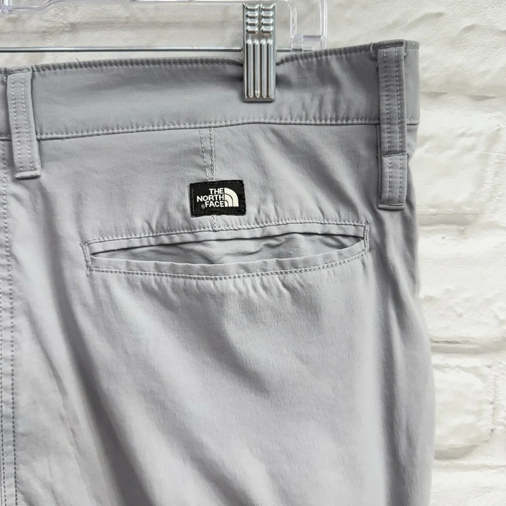 The North Face Shorts Men 34